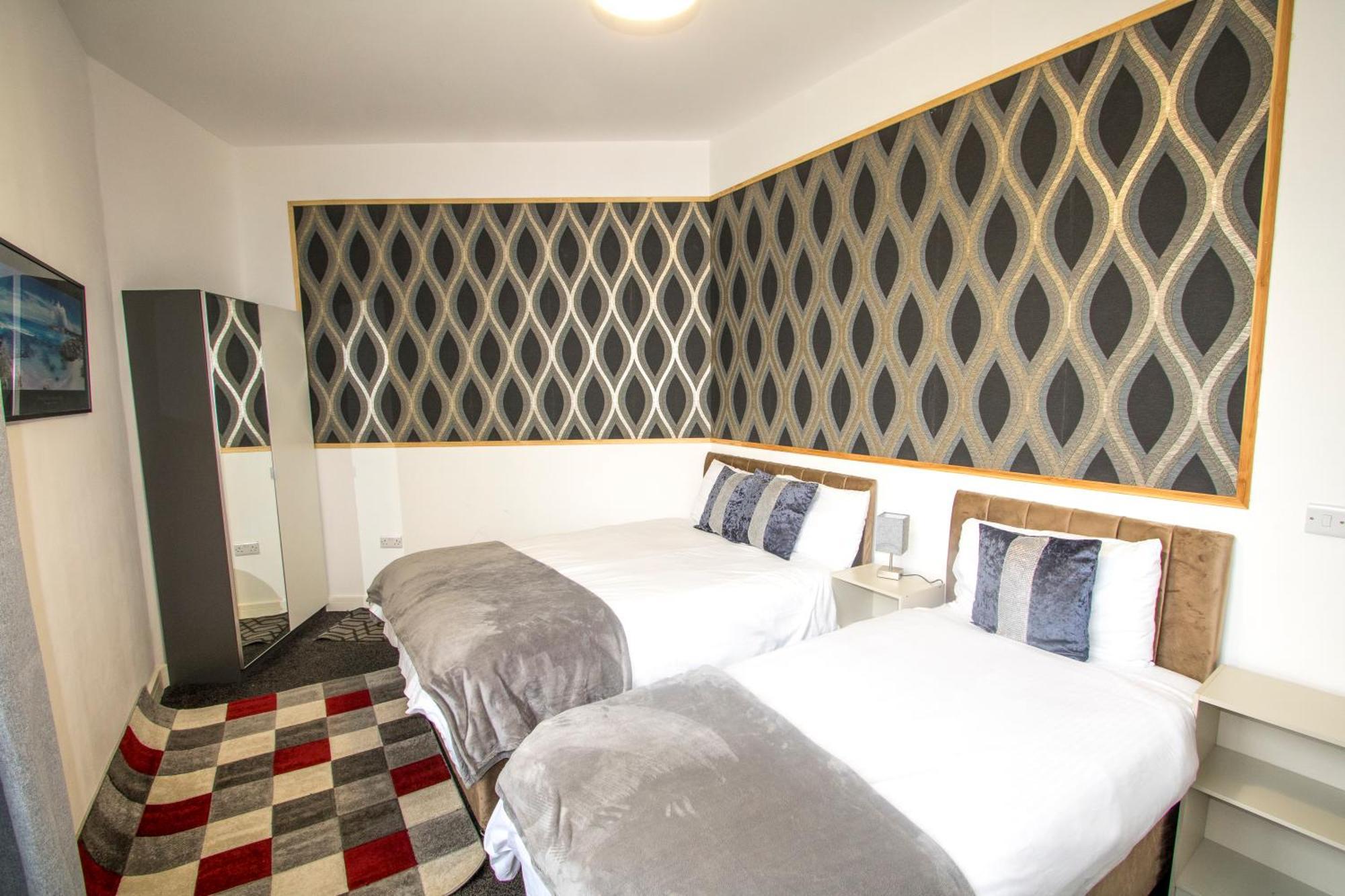 Ideal For Groups - Modern 2 Bedroom Apartment - Free Parking, Transit Links, Close To Stadiums Manchester Exterior photo